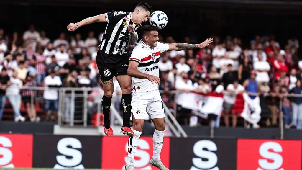 Jogo entre Santos e São Paulo. Foto: Fabio Giannelli/AGIF