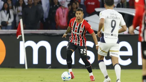 Mailton no São Paulo - Foto: Rubens Chiri/São Paulo FC
