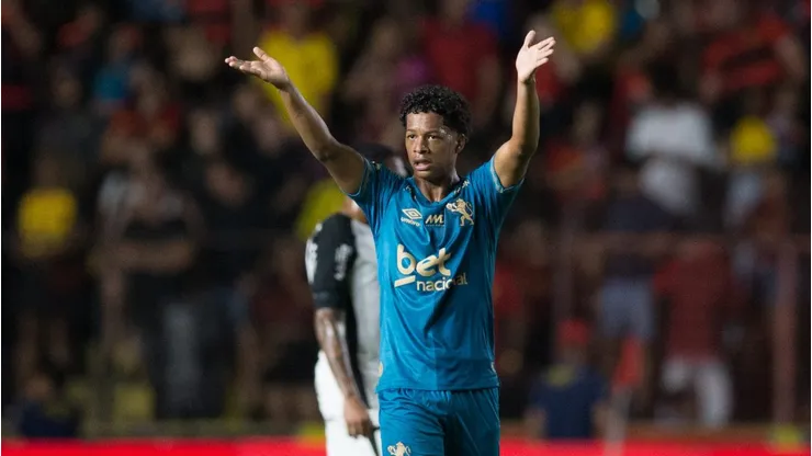 Zé Lucas jogador do Sport durante a partida contra o Corinthians na Ilha do Retiro - Foto: Marlon Costa/AGIF