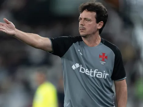 Diniz mantém esquema tático do Vasco em empate contra o Flamengo