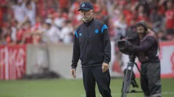 Mano Menezes, técnico do Grêmio, durante o clássico contra o Internacional