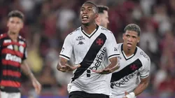 Rayan jogador do Vasco comemora seu gol durante partida contra o Flamengo no estadio Maracana pelo campeonato Brasileiro A 2025. Foto: Thiago Ribeiro/AGIF