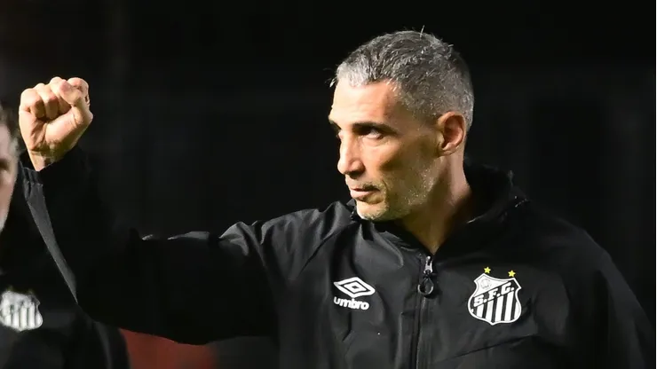 Vojvoda, treinador do Santos em clássico contra São Paulo