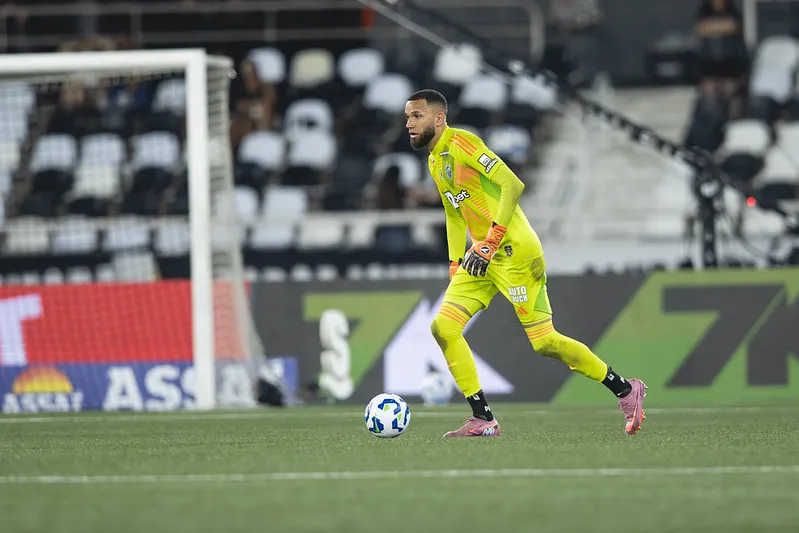 Jogo com os pés do goleiro é considerado uma das ‘armas’ do Atlético-MG (Foto: Pedro Souza / Atlético)