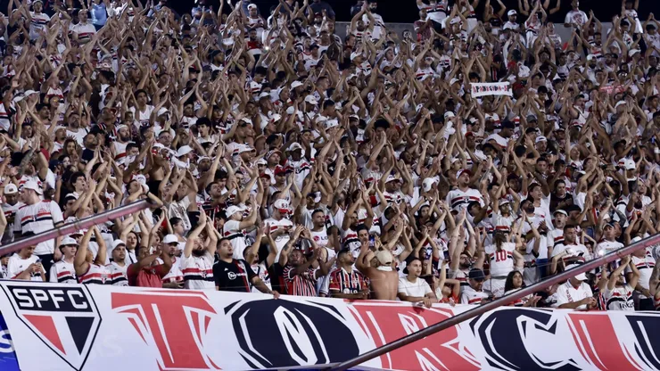 Torcedores do São Paulo fazendo a festa no Morumbis. Foto: Marcello Zambrana/AGIF.