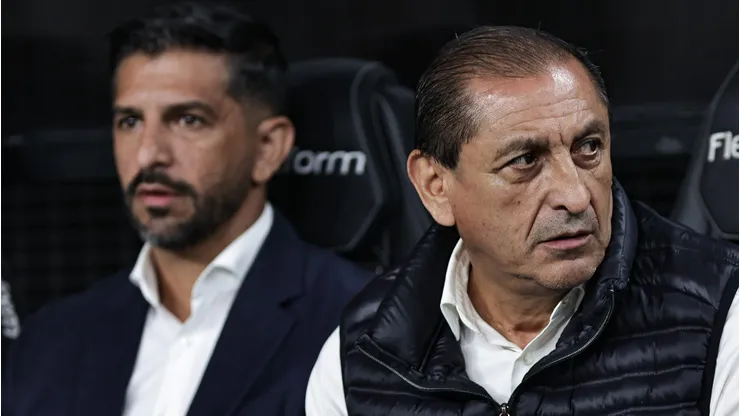 Ramón Díaz durante partida pelo Corinthians.