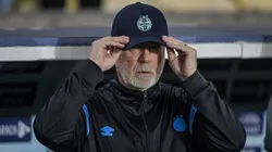 Mano Menezes tem contrato com o Grêmio até o fim de 2025. Foto: Thiago Ribeiro/AGIF