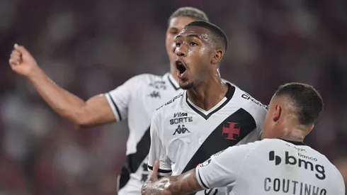 Rayan, atacante do Vasco. Foto: Thiago Ribeiro/AGIF.