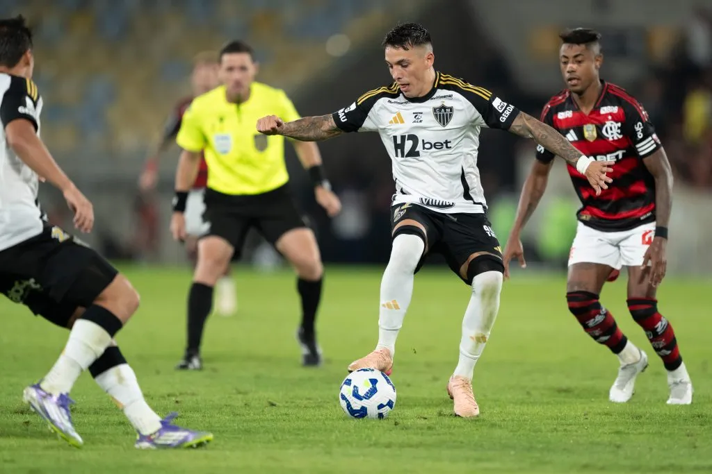 RJ – RIO DE JANEIRO – 27/07/2025 – BRASILEIRO A 2025, FLAMENGO X ATLETICO-MG – Saravia jogador do Atletico-MG durante partida contra o Flamengo no estadio Maracana pelo campeonato Brasileiro A 2025. Foto: Jorge Rodrigues/AGIF