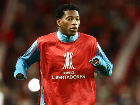 Conmebol oficializa anulação de expulsão de Plata em Flamengo x Estudiantes