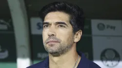 Abel Ferreira, técnico do Palmeiras em partida pelo campeonato brasileiro. (Foto: Alexandre Schneider/Getty Images)
