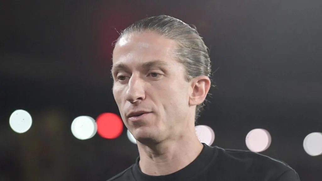 Foto: Thiago Ribeiro/AGIF – Filipe Luís gosta muito do futebol do meio-campista.