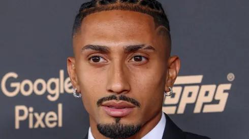 Raphinha, atacante do Barcelona em partida pelo campeonato brasileiro