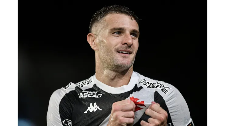 Vegetti, do Vasco, é um nome que agrada a Vojvoda para o Santos