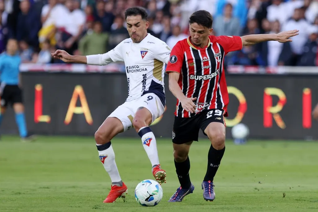 LDU venceu o São Paulo por 2 a 0 em primeiro duelo em Quito. Foto: Franklin Jacome/Getty Images.
