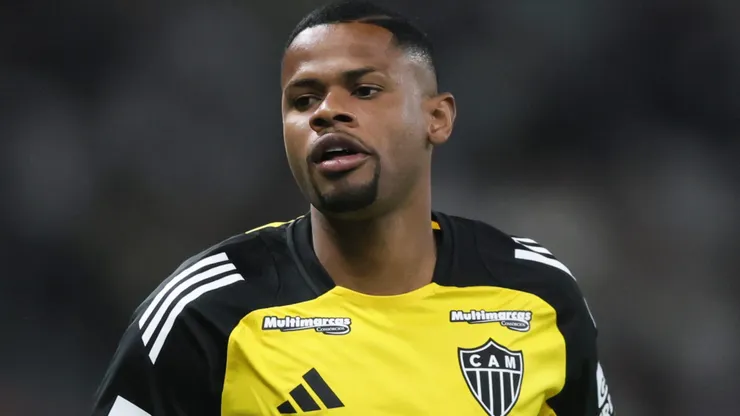 MG - BELO HORIZONTE - 29/01/2025 - MINEIRO 2025, ATLETICO-MG X AMERICA-MG - Junior Santos jogador do Atletico-MG durante aquecimento antes da partida contra o America-MG no estadio Mineirao pelo campeonato Mineiro 2025. Foto: Gilson Lobo/AGIF