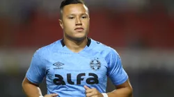 Marlon, lateral do Grêmio, provocou a torcida do Inter