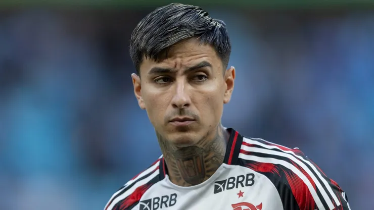 RS - PORTO ALEGRE - 13/04/2025 - BRASILEIRO A 2025, GREMIO X FLAMENGO - Erick Pulgar jogador do Flamengo durante partida contra o Gremio no estadio Arena do Gremio pelo campeonato Brasileiro A 2025. Foto: Liamara Polli/AGIF