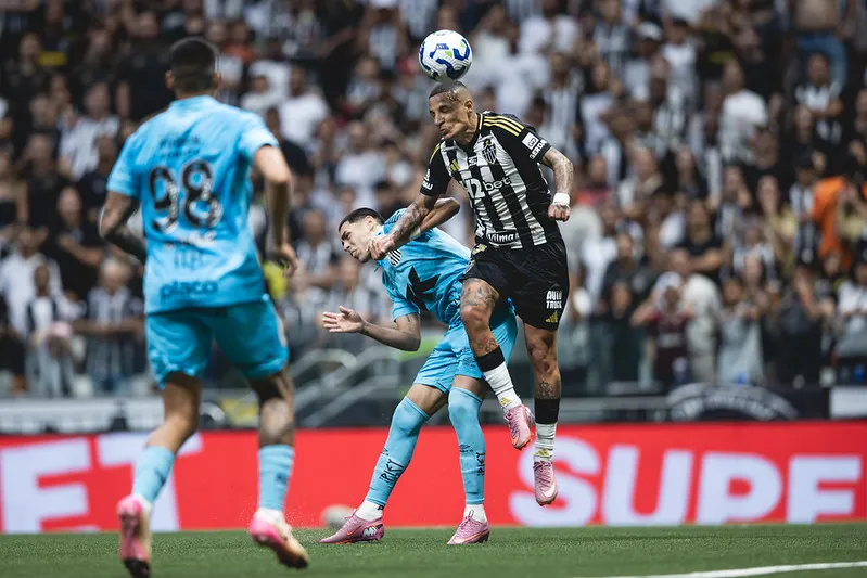 Última partida do Galo em casa terminou em empate com o Santos (Foto: Pedro Souza / Atlético)
