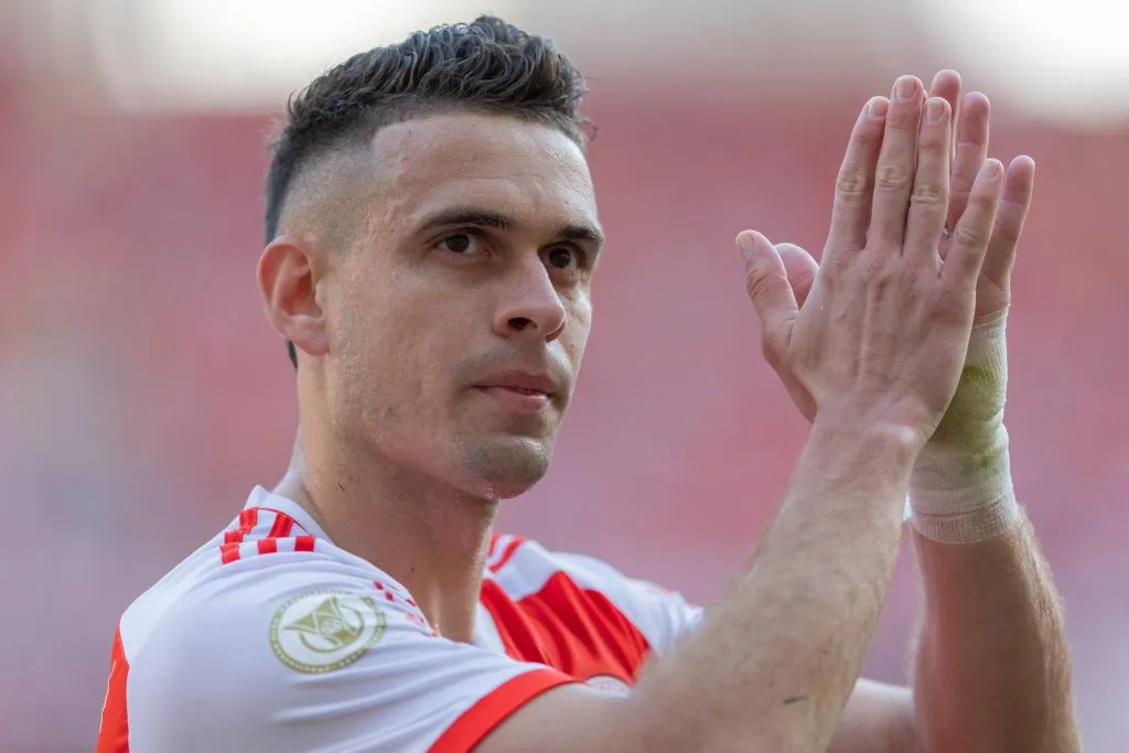 Borre, jogador do Internacional durante partida contra o Gremio no estadio Beira-Rio pelo campeonato Brasileiro A 2024. Foto: Liamara Polli/AGIF
