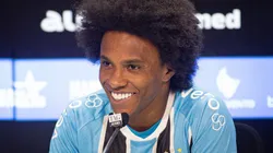 Willian durante sua apresentação no Grêmio.