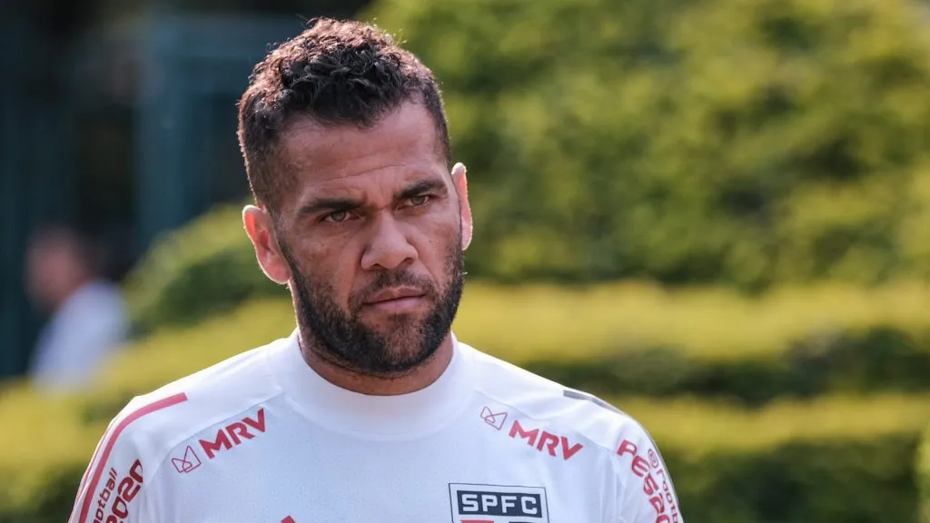 Daniel Alves. Foto: Marcello Zambrana/AGIF.