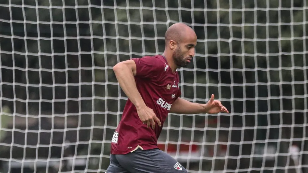 Lucas Moura em treino do São Paulo - Foto: Erico Leonan/São Paulo FC