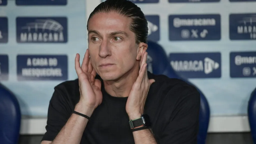 Filipe Luis tecnico do Flamengo durante partida contra o Vasco no estadio Maracana pelo campeonato Brasileiro A 2025. Foto: Thiago Ribeiro/AGIF