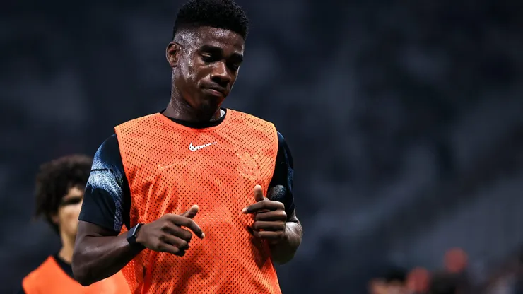 Felix Torres jogador do Corinthians durante aquecimento antes da partida contra o Novorizontino no estadio Arena Corinthians pelo campeonato Copa Do Brasil 2025. Foto: Fabio Giannelli/AGIF