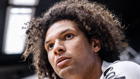 Willian Arão treinou com bola normalmente nesta 3ª e alegrou técnico Juan Pablo Vojvoda - Fotos: Raul Baretta/ Santos FC.