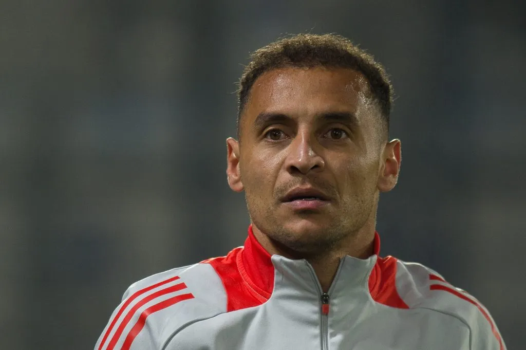 Alan Patrick, jogador do Internacional durante partida contra o Bragantino no estadio Cicero De Souza Marques pelo campeonato Brasileiro A 2025. Foto: Anderson Romao/AGIF