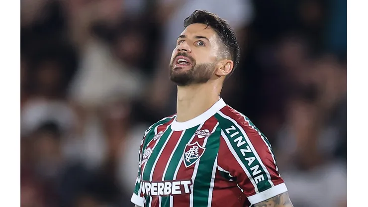 Everaldo, atacante do Fluminense em partida pela Conmebol Sul-Americana