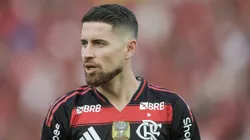 Jorginho volta após um mês de fisioterapia e tratamento para lesão muscular na coxa