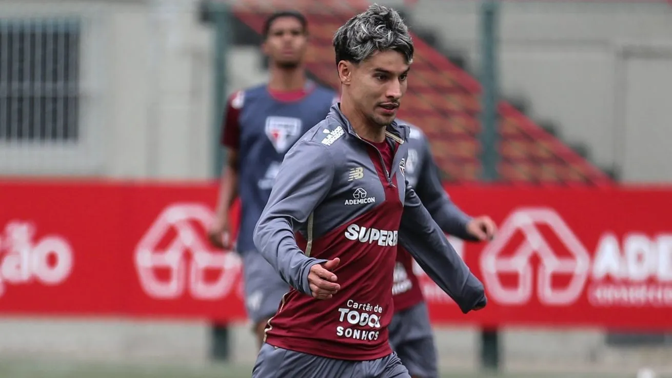 Ferreirinha, durante penúltimo treino coletivo do elenco tricolor no CT antes duelo na Libertadores Foto: Erico Leonan / São Paulo FC