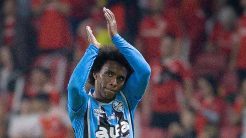 RS - PORTO ALEGRE - 21/09/2025 - BRASILEIRO A 2025, INTERNACIONAL X GREMIO - Willian jogador do Gremio durante partida contra o Internacional no estadio Beira-Rio pelo campeonato Brasileiro A 2025.