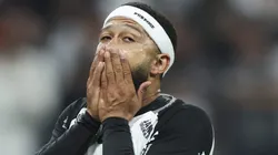 Corinthians deve milhões ao camisa 10 - (Foto: Alexandre Schneider/Getty Images).