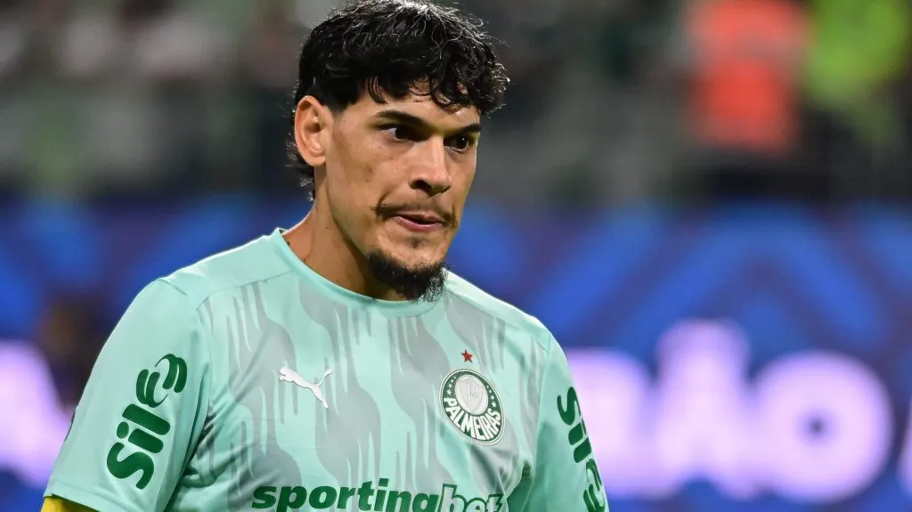 Gustavo Gómez durante partida. Foto: Jota Erre/AGIF