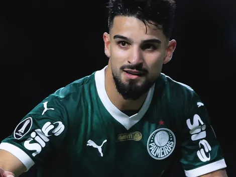 Flaco é ovacionado pela torcida após decidir para o Palmeiras