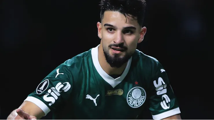 Flaco López comemorando gol durante partida entre Palmeiras e River Plate, no Allianz Parque, pela Libertadores.