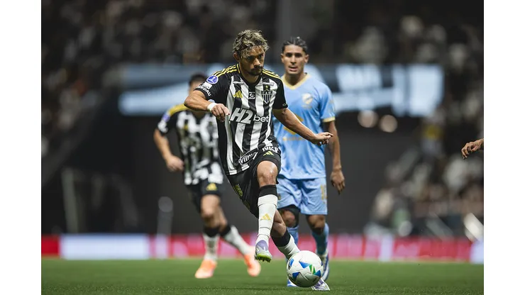 Meia deu assistência no gol de Bernard contra o Bolívar (Foto: Pedro Souza / Atlético)