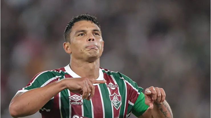 RJ - RIO DE JANEIRO - 10/09/2025 - COPA DO BRASIL 2025, FLUMINENSE X BAHIA - Thiago Silva jogador do Fluminense comemora seu gol durante partida contra o Bahia no estadio Maracana pelo campeonato Copa Do Brasil 2025.
