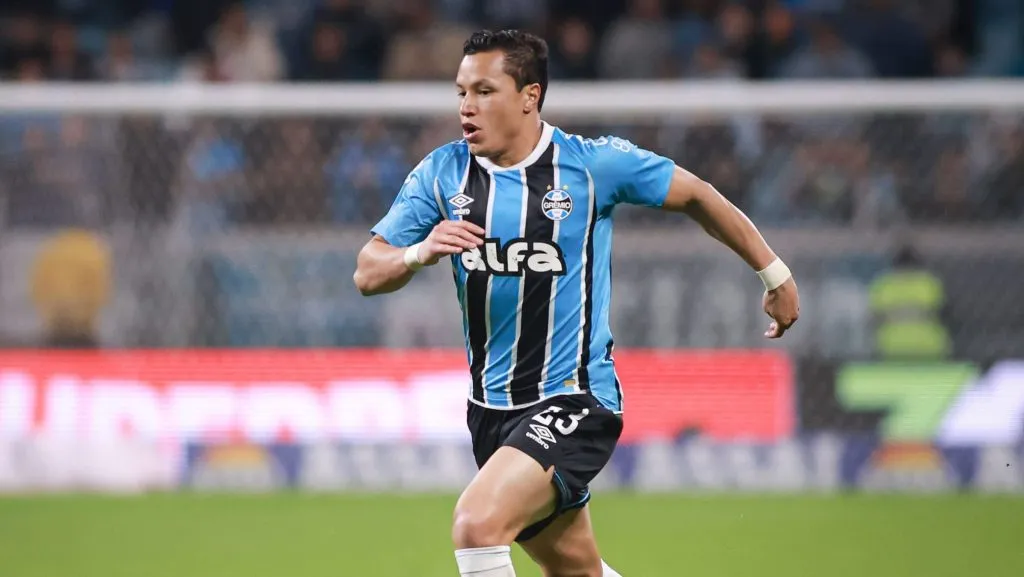 Marlon no Grêmio. Foto: Maxi Franzoi/AGIF