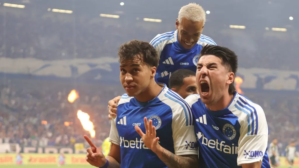 Kaio Jorge jogador do Cruzeiro comemora seu gol durante partida contra o Atletico-MG no estadio Mineirao pelo campeonato Copa Do Brasil 2025. Foto: Gilson Lobo/AGIF