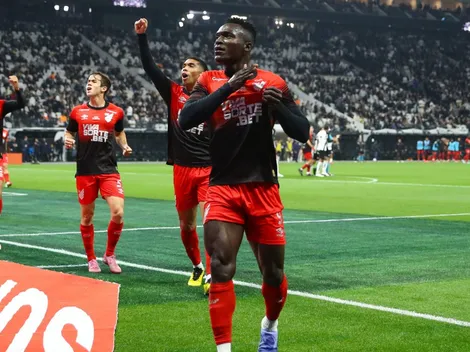 Embalado, Athletico Paranaense recebe o Operário por vaga no G4 da Série B