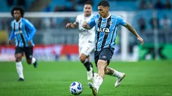 Pavón foi titular contra o Botafogo em partida realizada nesta quarta-feira (24).