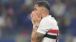 Luciano jogador do Sao Paulo lamenta durante partida contra o Cruzeiro no estadio Mineirao pelo campeonato Brasileiro A 2025. Foto: Gilson Lobo/AGIF