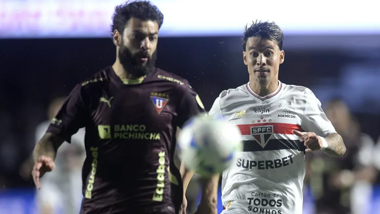 Enzo jogador do Sao Paulo durante partida contra o LDU no estadio Morumbi pelo campeonato Copa Libertadores 2025. Foto: Alan Morici/AGIF