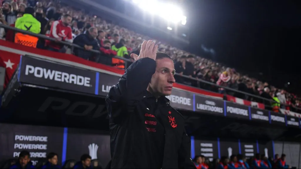 Filipe Luís - Foto: Marcelo Endelli/Getty Images