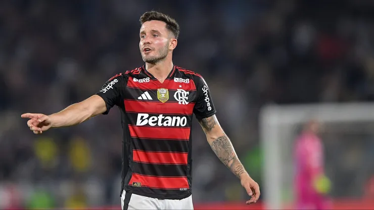 Saúl foi elogiado pela torcida do Flamengo. Foto: Thiago Ribeiro/AGIF