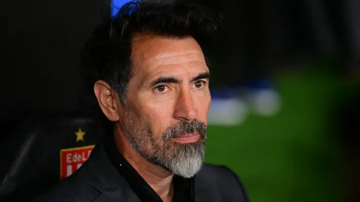 Eduardo Domínguez, técnico do Estudiantes - Foto: Marcelo Endelli/Getty Images